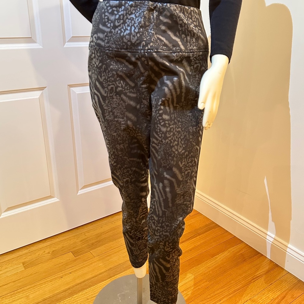 White House Black Market Dark Gray Patterned Jeggings
